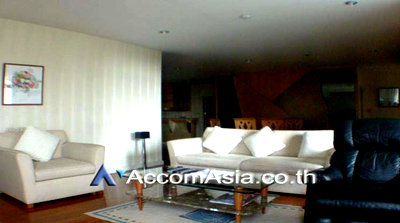 Condos for rent Phyathai Hospital : 🔼🔽 AccomA 📩 Pet friendly 3 BR Condominium @Grand Langsuan (20837)