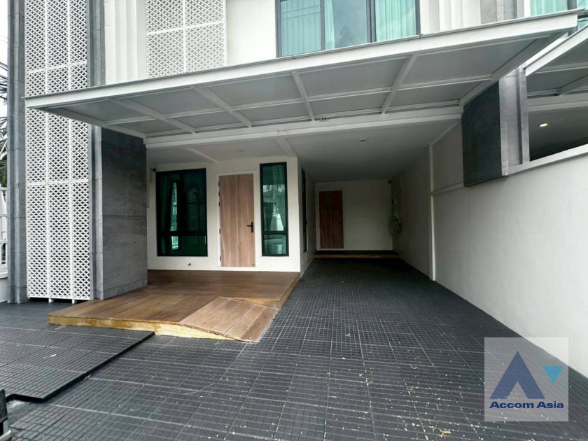 picture 🔼🔽 AccomA 📩 Pet friendly 3 BR Townhouse @KLANG Nivas (AA41765) - 1/20
