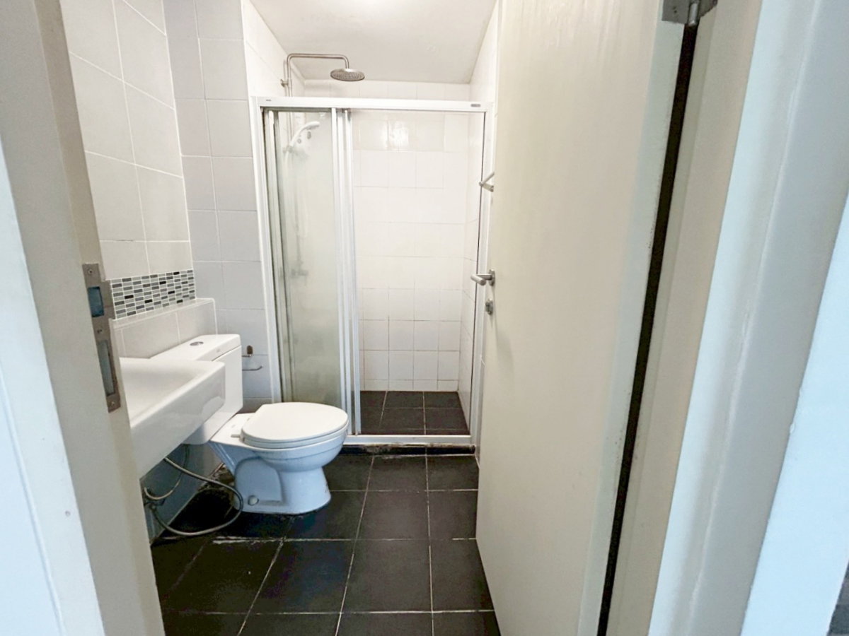 รูป 💎พร้อมเข้าอยู่  ดีบุรา พรานนก เฟอร์นิเจอร์ครบ ชั้น 3 วิวสระ  - รูปที่ 8/9