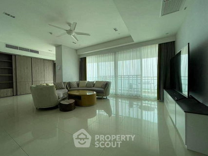 คอนโด 3-ห้องนอน ที่ รีเฟล็คชั่น จอมเทียน บีช พัทยา ใกล้ เมืองพัทยา (ID 2769267)