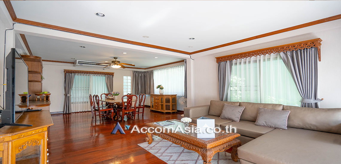 picture 🔼🔽 AccomA 📩 Classic detached house with wooden interior and garden (AA27170) - 5/12