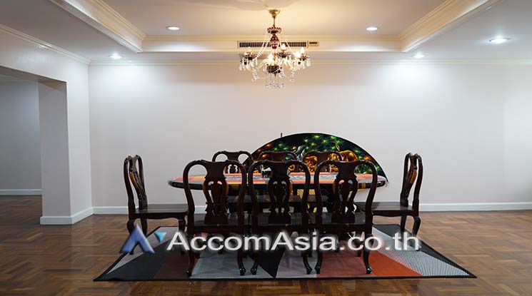 รูป 🔼🔽 AccomA 📩 Huge 4 bedrooms unit at Inter condominium with spacious balcony 9 mins to Nana BTS - รูปที่ 5/16