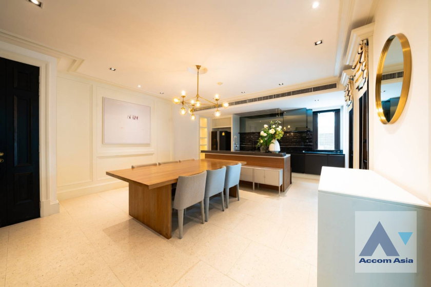 รูป 🔼🔽 AccomA 📩 Luxury condo with elegant wood paneling and bright interiors (AA36946) - รูปที่ 2/12