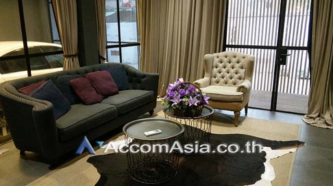 🔼🔽 AccomA 📩 Home Office 3 BR House in Chong Nonsi (AA18321)
