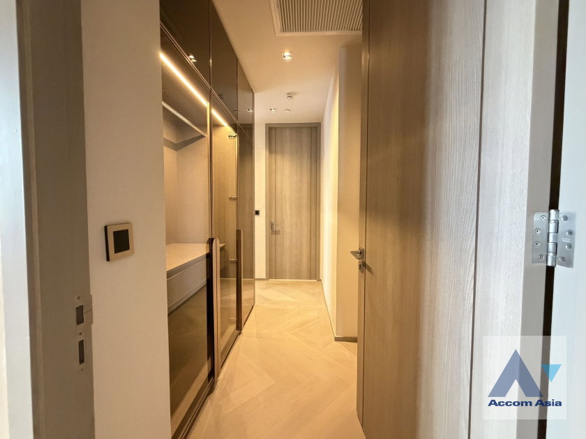 picture 🔼🔽 AccomA 📩 Spacious Room with Open Balcony and Unblocked City View ( AA44823 ) - 20/20