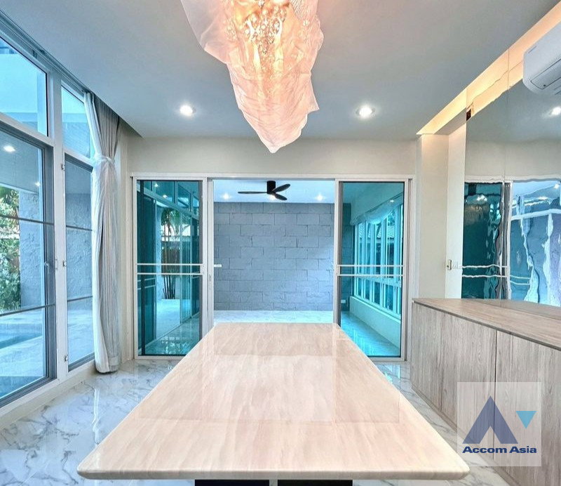 picture 🔼🔽 AccomA 📩 Home Office,Private Swimming Pool 3 BR House in Khlong Tan Nuea (2320963) - 4/15