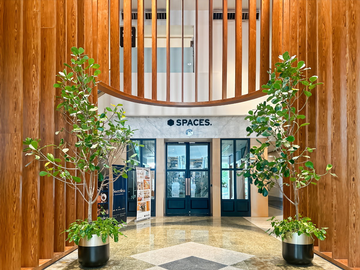 picture Fully serviced private office space for you and your team in Spaces Empire Tower - 1/6