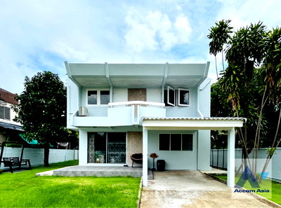 Houses for rent ม.นานาชาติแสตมฟอร์ด : 🔼🔽 AccomA 📩 Pet friendly 4 BR House in Suan Luang (AA44743)