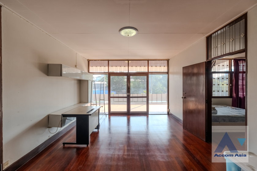 รูป 🔼🔽 AccomA 📩 Pet friendly,Private Swimming Pool 5 BR House in Khwaeng Sam Sen Nai (1913419) - รูปที่ 13/20