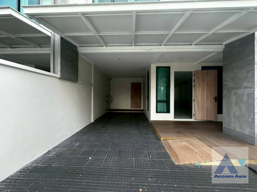 picture 🔼🔽 AccomA 📩 Pet friendly 3 BR Townhouse @KLANG Nivas (AA41767) - 1/20