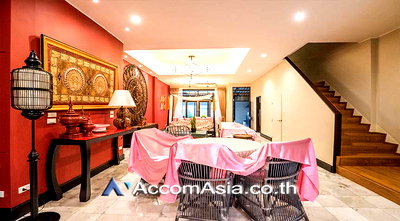 Townhouses for rent Bangkok : 🔼🔽 AccomA 📩 Home Office 4 BR Townhouse in Khlong Tan Nuea (AA27813)