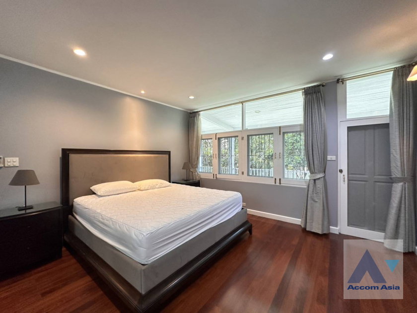 รูป 🔼🔽 AccomA 📩  4 BR House in Thanon Phaya Thai (AA43670) - รูปที่ 18/20