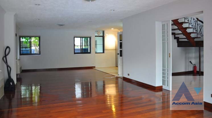 picture 🔼🔽 AccomA 📩 Private Swimming Pool 4 BR House in Khlong Tan Nuea (100069) - 4/16