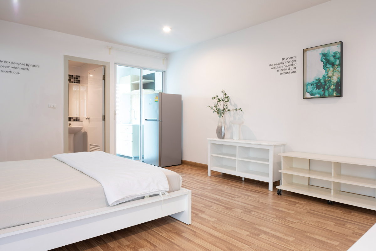 picture Condo for Rent or Sale – Regent Home 12 🏙️🌟 - 3/11