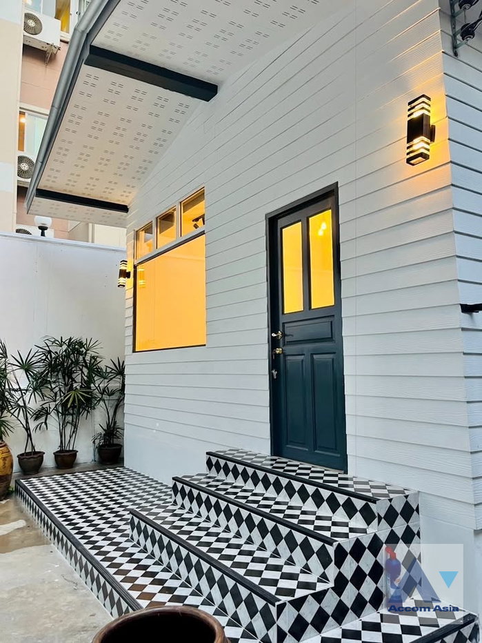 รูป 🔼🔽 AccomA 📩 Home Office 1 BR House in Yan Nawa (AA42649) - รูปที่ 10/11