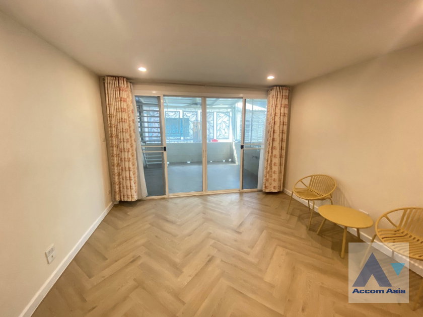 รูป 🔼🔽 AccomA 📩 Home Office 3 BR Townhouse in Wang Mai (AA45215) - รูปที่ 6/15
