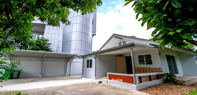 Houses for rent BTS Phrom Phong : 🔼🔽 AccomA 📩 Pet friendly 3 BR House @ (AA31766)