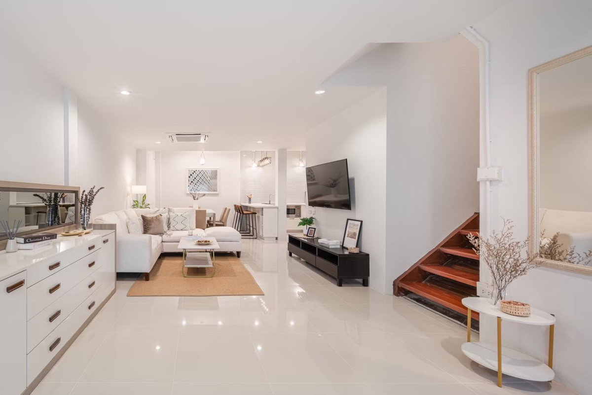 รูป 🏡✨ ให้เช่าทาวน์โฮม 2 ชั้น – ทำเลดีมาก ใกล้ BTS แบริ่ง เพียง 200 เมตร  - รูปที่ 2/15