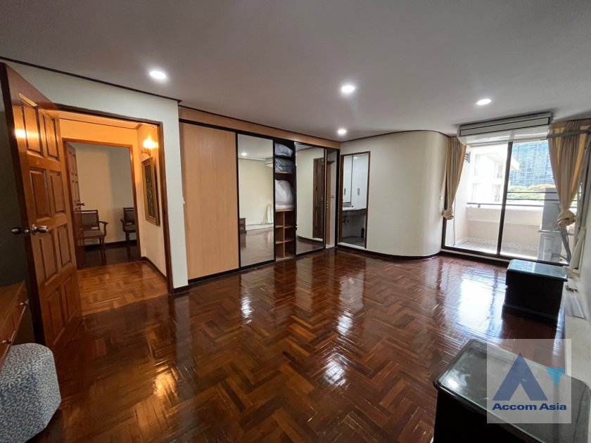 picture 🔼🔽 AccomA 📩  3 BR Condominium @The Concord (AA25944) - 7/15