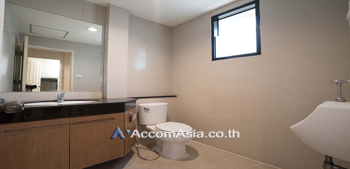 รูป 🔼🔽 AccomA 📩  Bright house with open layout in Sukhumvit (13001852) - รูปที่ 12/12