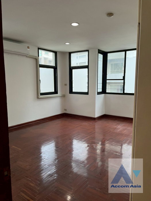 picture 🔼🔽 AccomA 📩  4 BR Townhouse in  Lumphini (AA44375) - 8/15