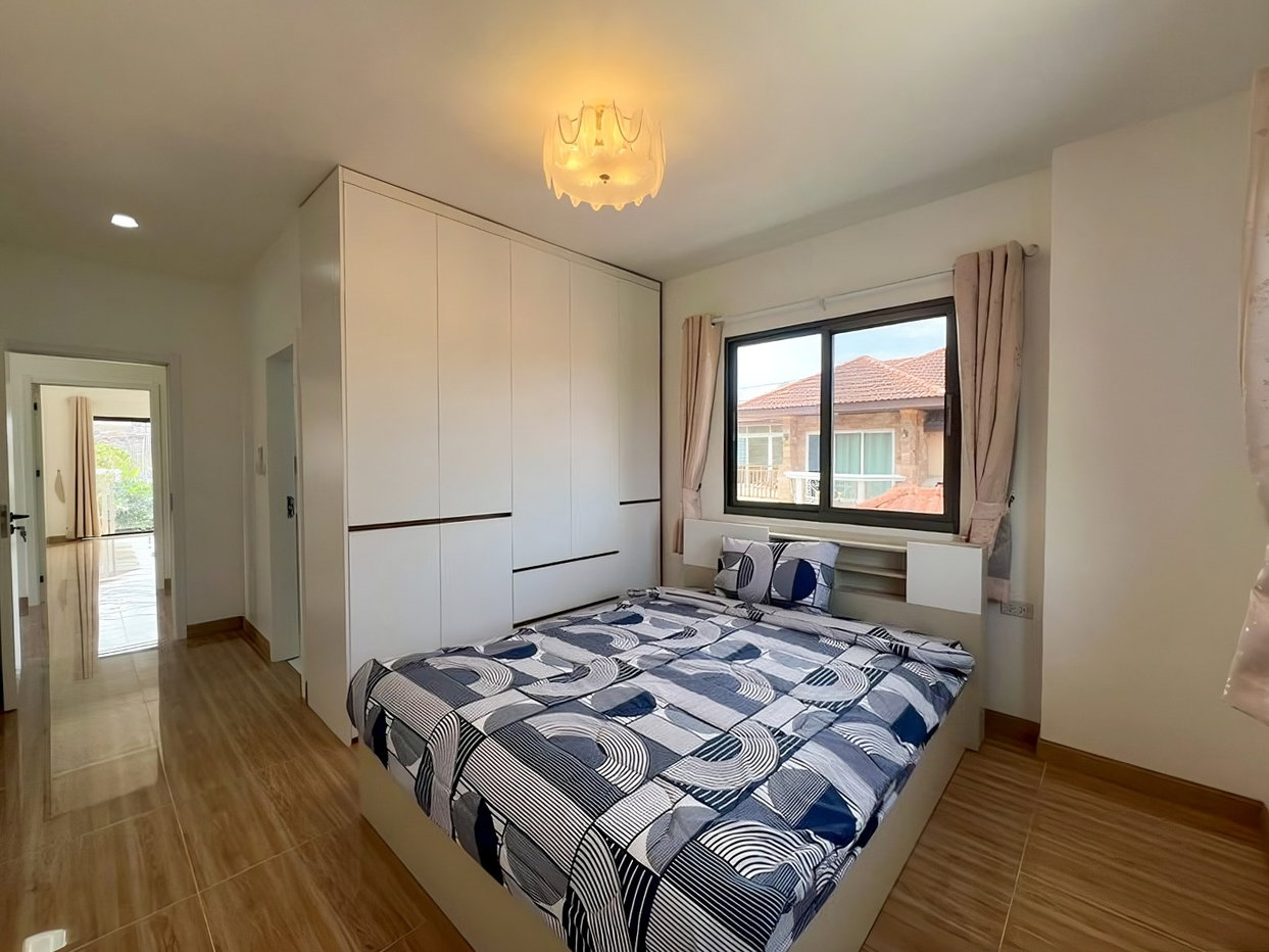 รูป 4 Bedroom Pool Villa for Sale in Chaiyapruek Pattaya - รูปที่ 11/16