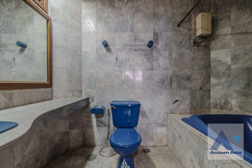picture 🔼🔽 AccomA 📩  3 BR Condominium @Le Premier I (AA33593) - 16/20