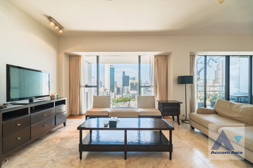 รูป 🔼🔽 AccomA 📩 Modern condo with glass walls and wooden built-ins (1518394) - รูปที่ 2/20