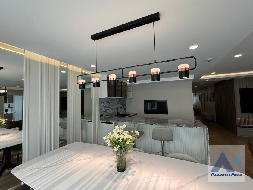 picture 🔼🔽 AccomA 📩  3 BR Condominium @Navin Court (AA39924) - 8/20