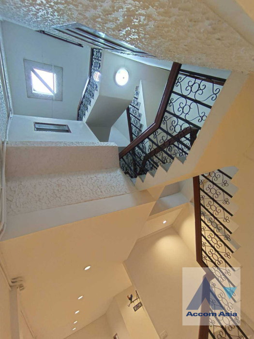 รูป 🔼🔽 AccomA 📩  4 BR House in Khlong Toei (2513892) - รูปที่ 14/20