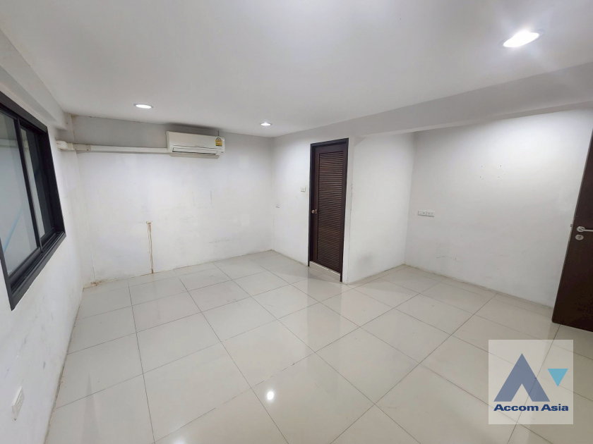 รูป 🔼🔽 AccomA 📩 Home Office,Pet friendly 4 BR Townhouse @Townhouse at Sukhumvit (AA27546) - รูปที่ 9/10