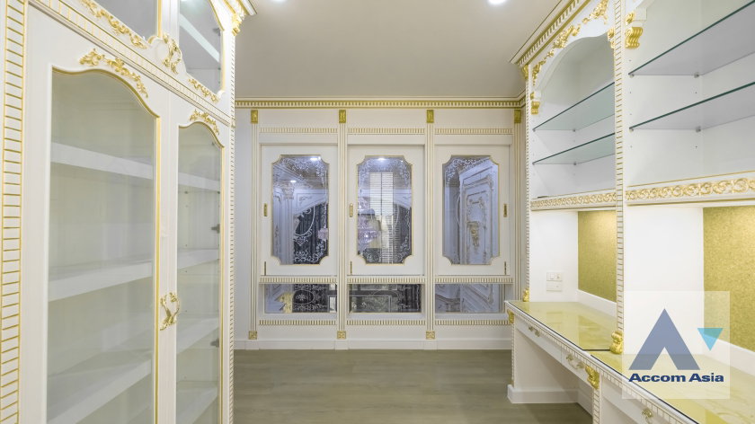 picture 🔼🔽 AccomA 📩 European Classic-Style Luxury Home (AA35121) - 11/20