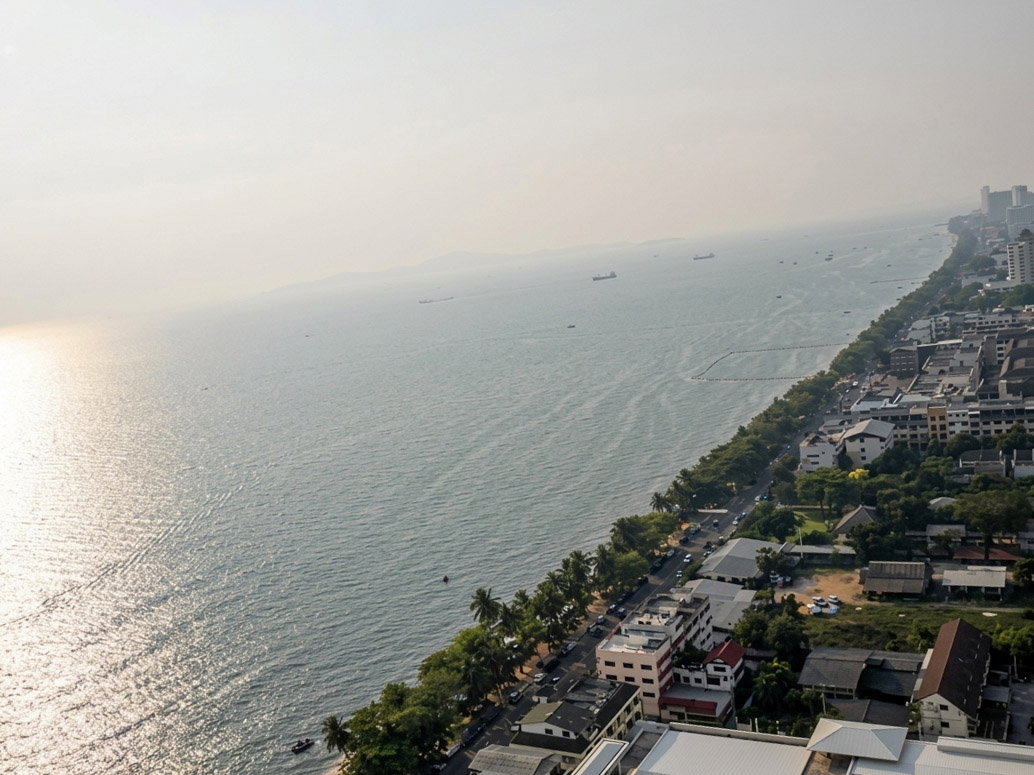picture Luxury Studio Condo for Rent in Jomtien Pattaya at View Talay 8 - 12/12
