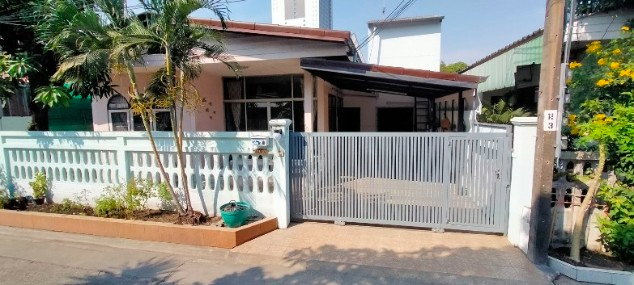 รูป บ้านเดี่ยวให้เช่าบนถนนแจ้งวัฒนะ - รูปที่ 1/14