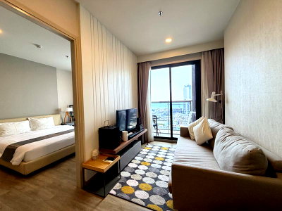 Condos for rent : For rent: Keen Center Condo, beautiful and luxurious Japanese-style room, opposite Robinson Sriracha shopping mall.