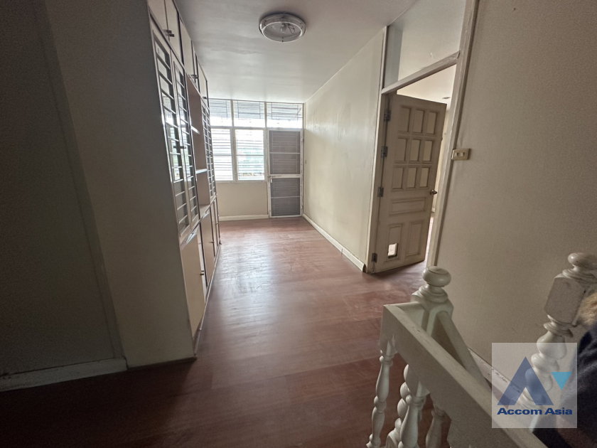 picture 🔼🔽 AccomA 📩 Home Office 2 BR House in Khlong Tan Nuea (AA44738) - 11/17