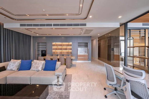 3-BR Condo at The Monument Thonglo close to Thong Lo (ID 2771835)