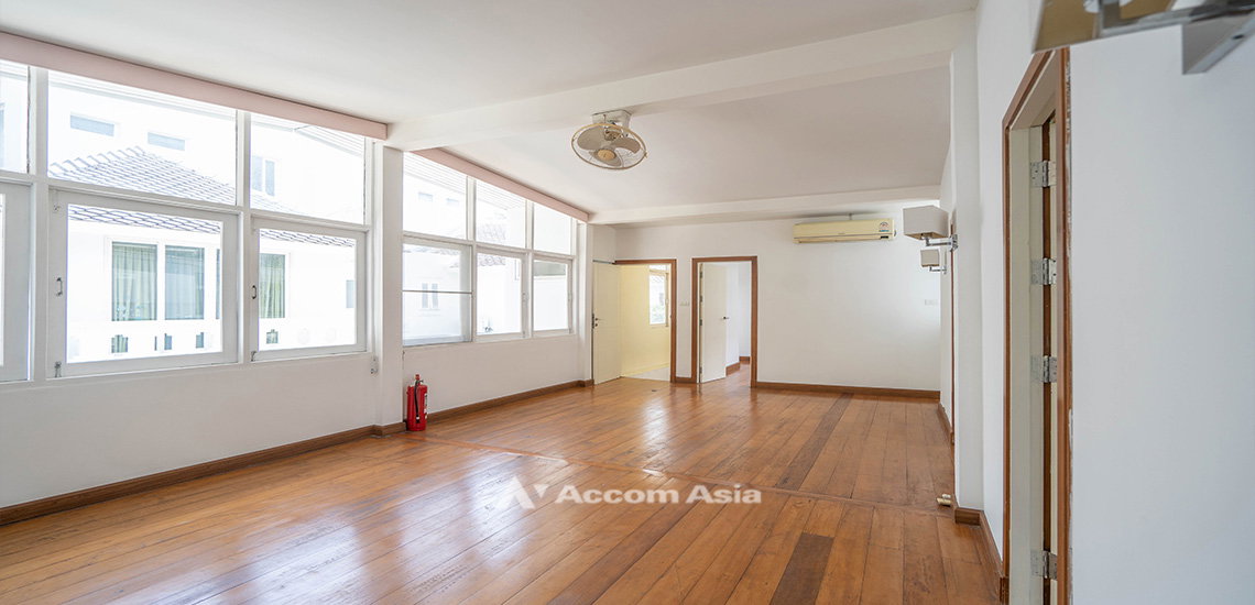 รูป 🔼🔽 AccomA 📩 Pet friendly 5 BR House in  Lumphini (AA30969) - รูปที่ 11/19