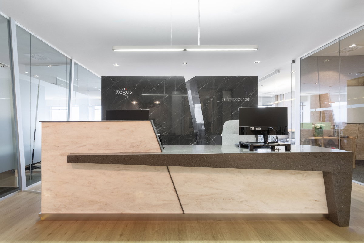 picture Fully serviced private office space for you and your team in HQ Ratchada One - 2/5