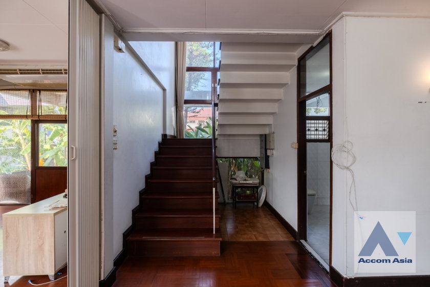 รูป 🔼🔽 AccomA 📩 Pet friendly,Private Swimming Pool 5 BR House in Khwaeng Sam Sen Nai (1913419) - รูปที่ 11/20