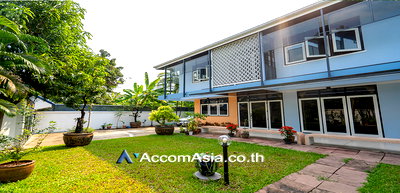 Houses for rent Soi Ekamai (Sukhumvit 63) : 🔼🔽 AccomA 📩  3 BR House in Phra Khanong Nuea (AA30826)