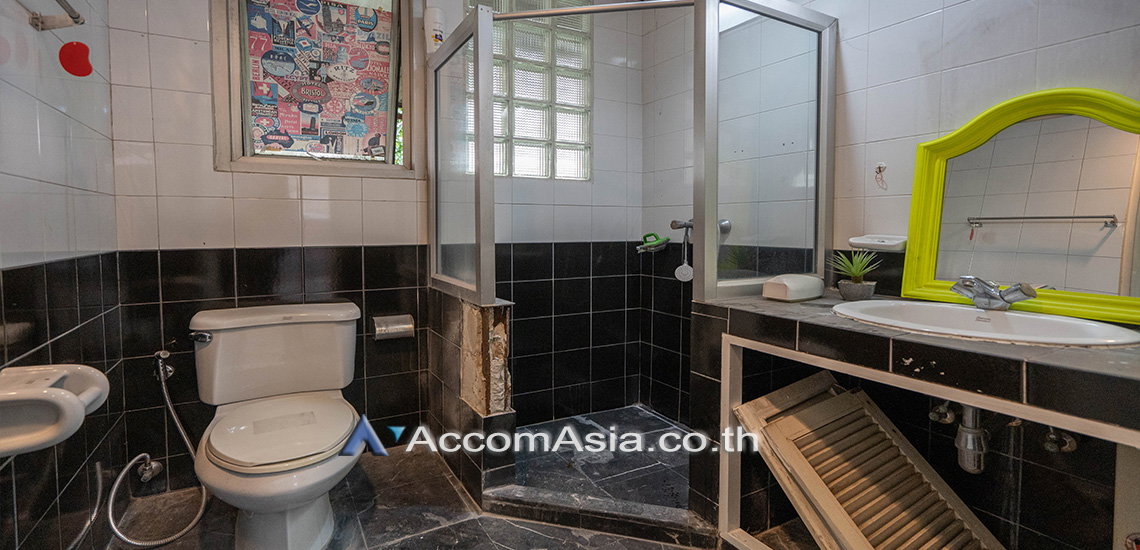 picture 🔼🔽 AccomA 📩 Pet friendly,Home Office 3 BR House in  Lumphini (AA29858) - 10/14