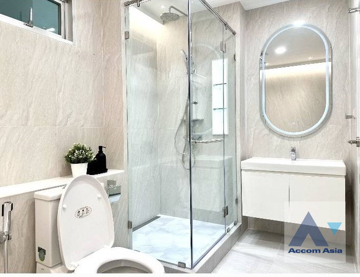 รูป 🔼🔽 AccomA 📩 Pet friendly 3 BR Condominium @Grand Langsuan (21237) - รูปที่ 9/11