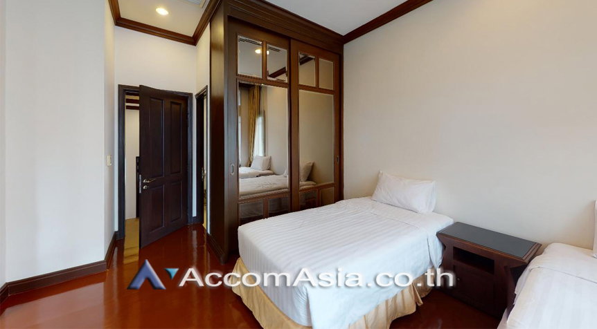 รูป 🔼🔽 AccomA 📩 Fully Furnished Luxury Home with Garden & Built-Ins (1811050) - รูปที่ 10/12