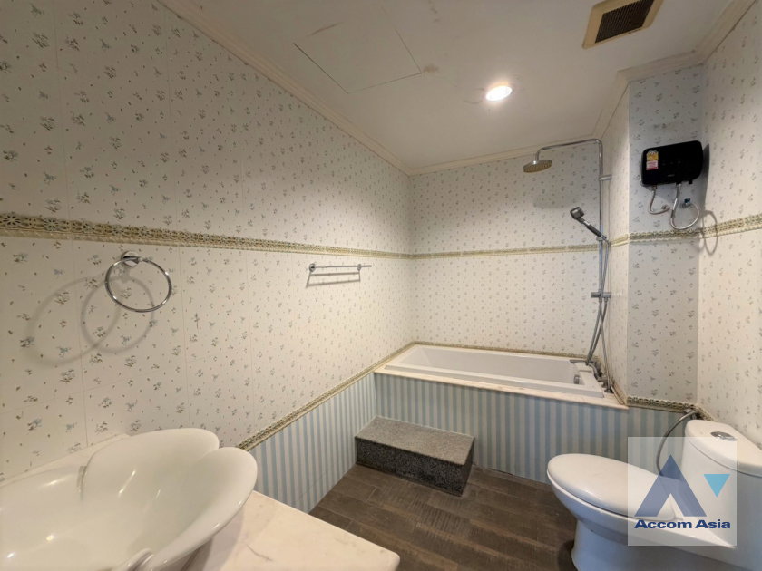 รูป 🔼🔽 AccomA 📩 Pet friendly 4 BR House @Baan Klang Krung Thonglor (AA26733) - รูปที่ 17/18