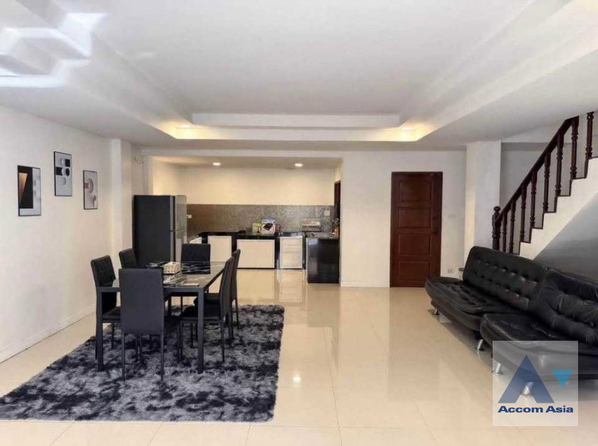 picture 🔼🔽 AccomA 📩 Home Office 5 BR Townhouse @ (AA23504) - 2/17