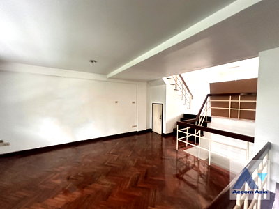 Townhouses for rent Outer Sukhumvit : 🔼🔽 AccomA 📩  4 BR Townhouse @Regent 71 (2314230)