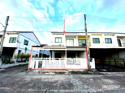 ทาวน์โฮม ชลบุรี : ทาวน์เฮ้าส์ 28 ตร.วา เมืองชลบุรี ชลบุรี 2.1M