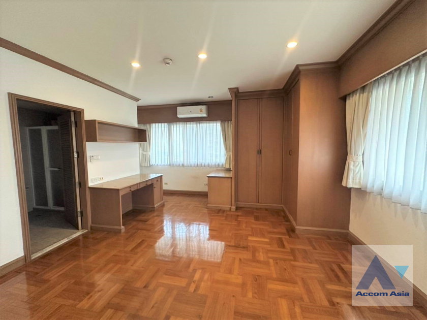 picture 🔼🔽 AccomA 📩  4 BR Condominium @Tower Park (21328) - 14/20