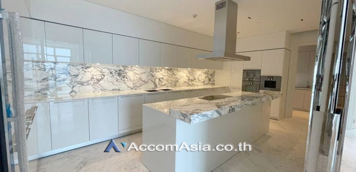 รูป 🔼🔽 AccomA 📩 Luxury high-floor condo with skyline views and marble accents (AA21102) - รูปที่ 3/15